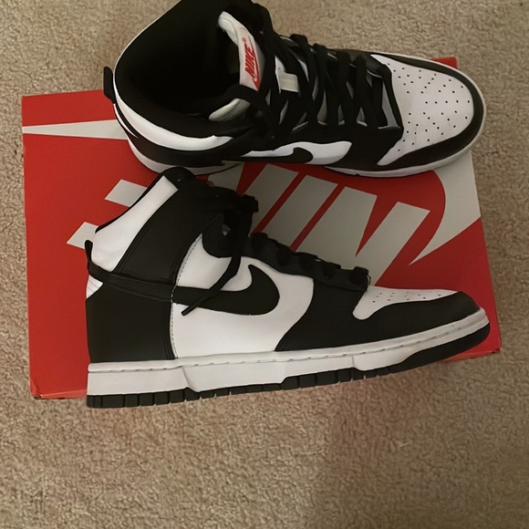 Nike dunks high top size 8 women’s black and white - Picture 2 of 4